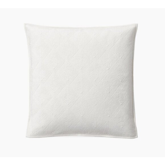 Ralph Lauren Elysia Park Row Euro Sham Chic Cream NEW - Picture 1 of 3